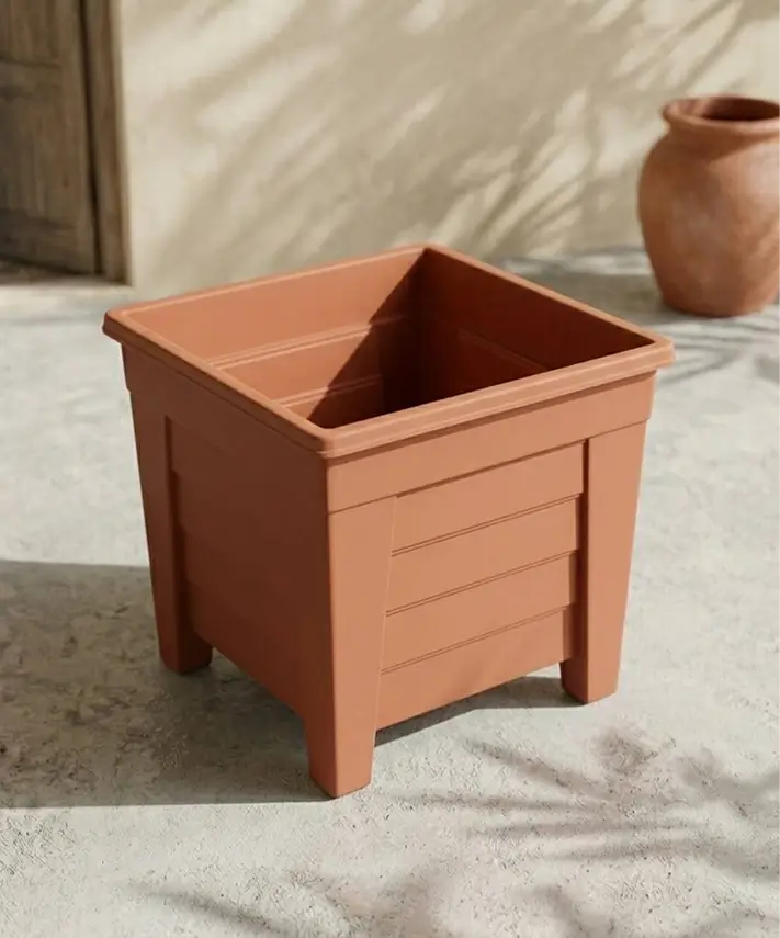 33cm Grosvenor Flower Plant Pots – Spacious Black or Terracotta Planters for Home & Garden