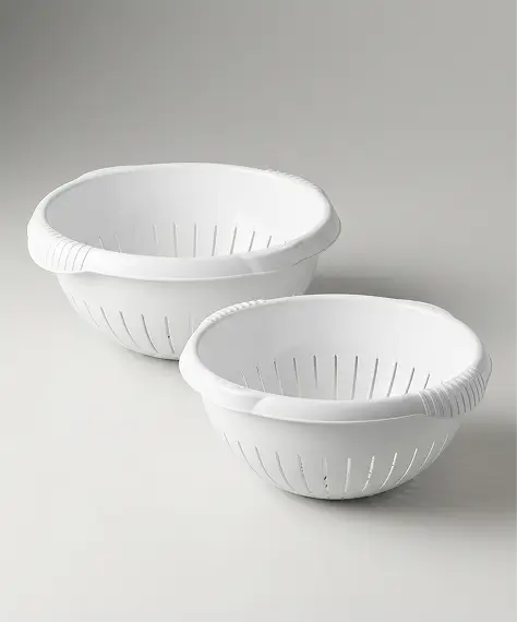 Modern 30cm Fruit & Vegetable Drainer Basket in Ice White Finish