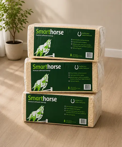 Highly Absorbent Premium Softwood Horse Shavings 20kg – Dried Kiln Bedding Chips