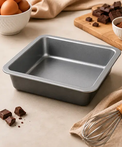 Non-Stick Brownie Tin with Loose Base – Easy Release Baking Tray