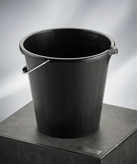 14L Heavy Duty Cement Mixing Bucket – Black Plastic with Metal Handle
