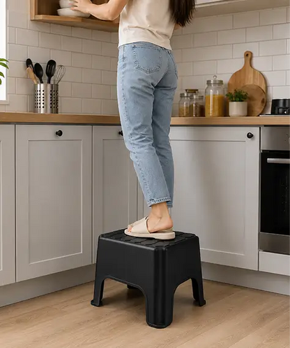 Handy Black Step Stool – Non-Slip Design with Built-In Carry Handle for Everyday Use