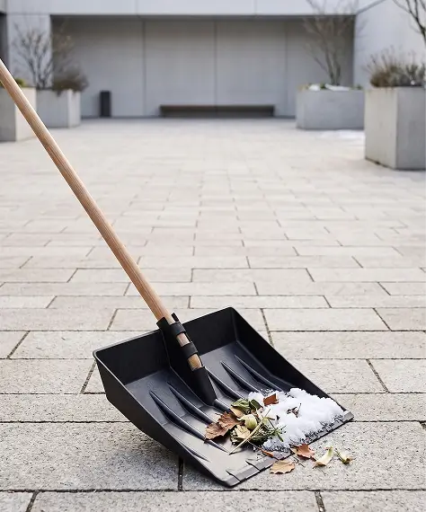 Long Handle Snow Shovel for Snow, Leaves & Garden Debris